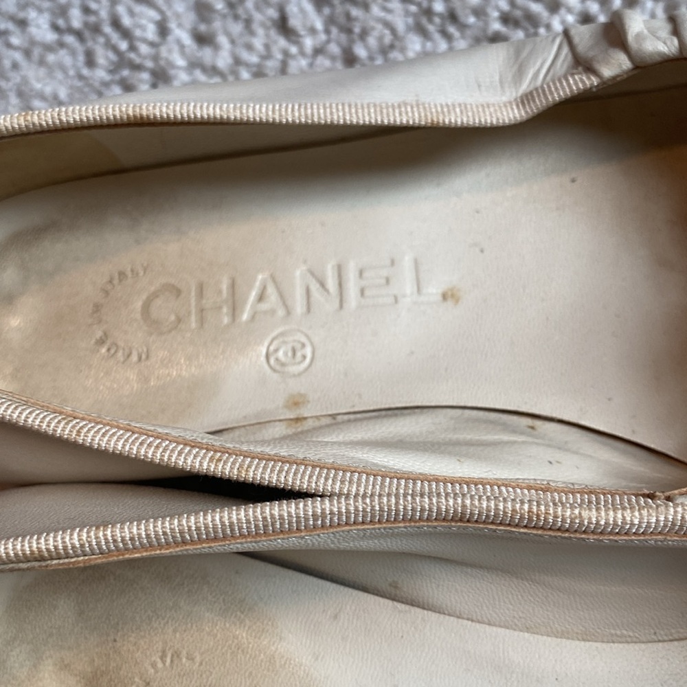 😍😍FLASH LIQUIDATION SALE 😍😍VINTAGE AUTHENTIC CHANEL flats - Picture 4 of 8